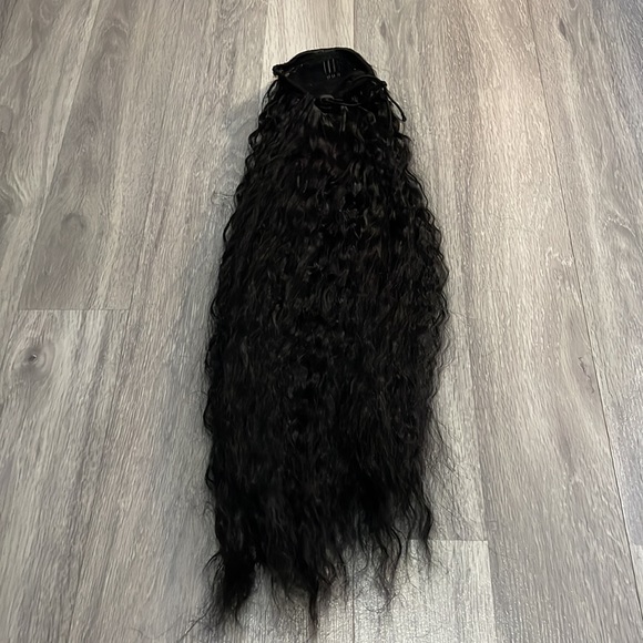 📦Black ponytail piece 22” - Picture 3 of 7